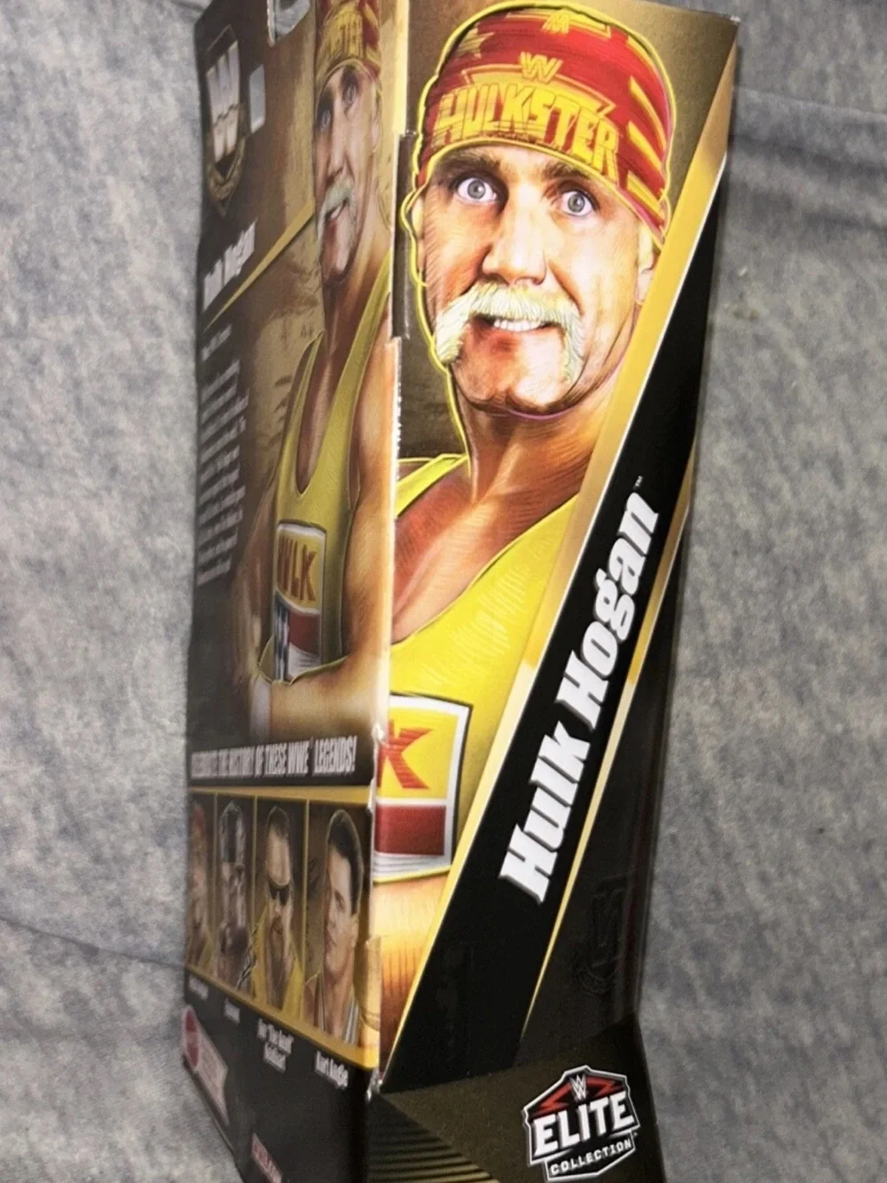 Mattel WWE Elite Collection Legends Series 24 Hulk Hogan Action Figure